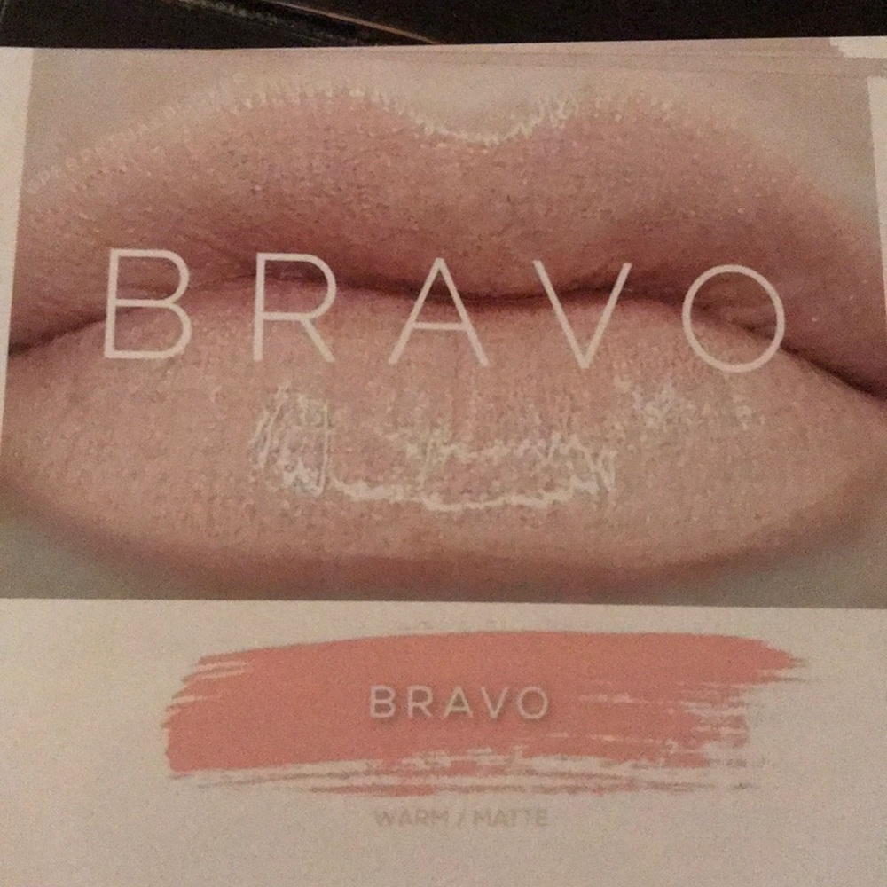 LipSense Bravo, Glossy Gloss, Oooops Remover